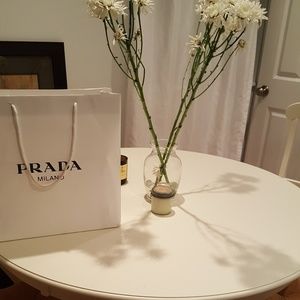 Meet your Posher, Nicky